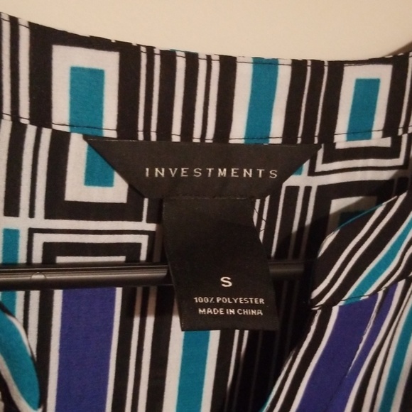 Investments printed blouse size small - Picture 4 of 5